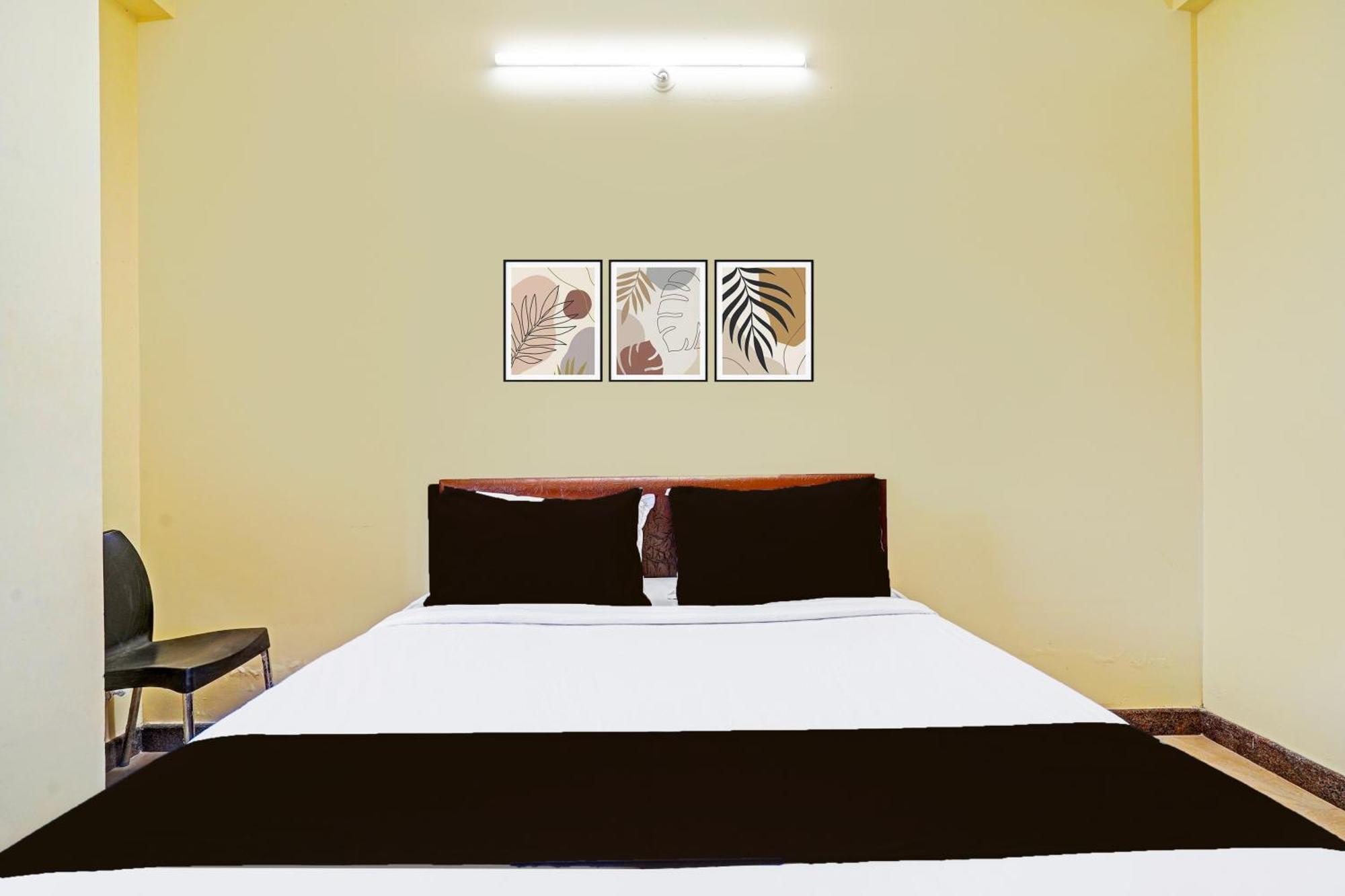 Super Hotel O Srigandhakavalu Formerly Chamundeshwari Lodging Jālahalli Buitenkant foto