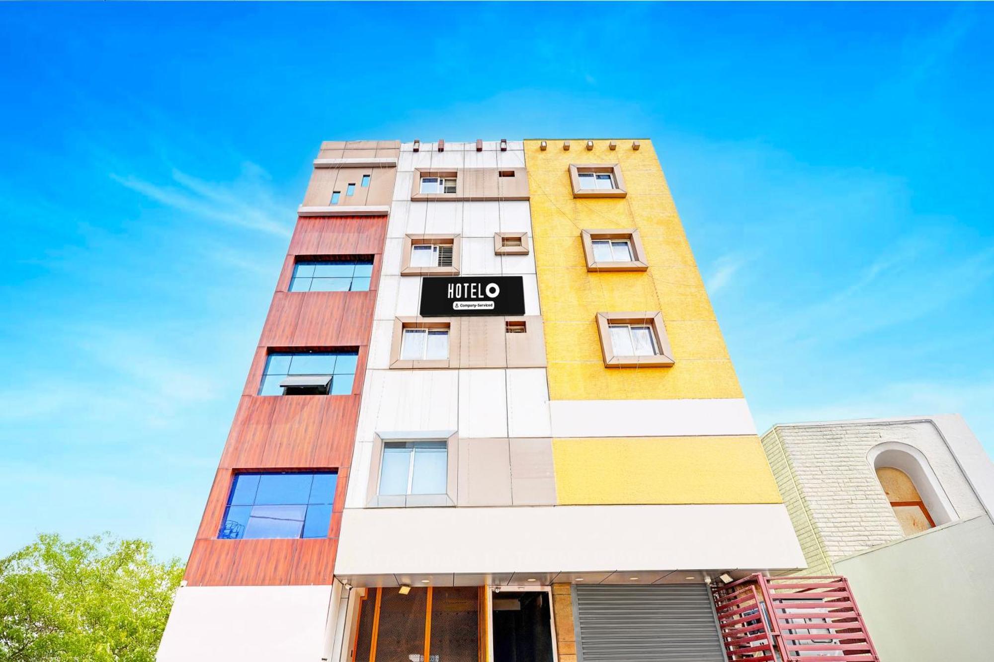Super Hotel O Srigandhakavalu Formerly Chamundeshwari Lodging Jālahalli Buitenkant foto