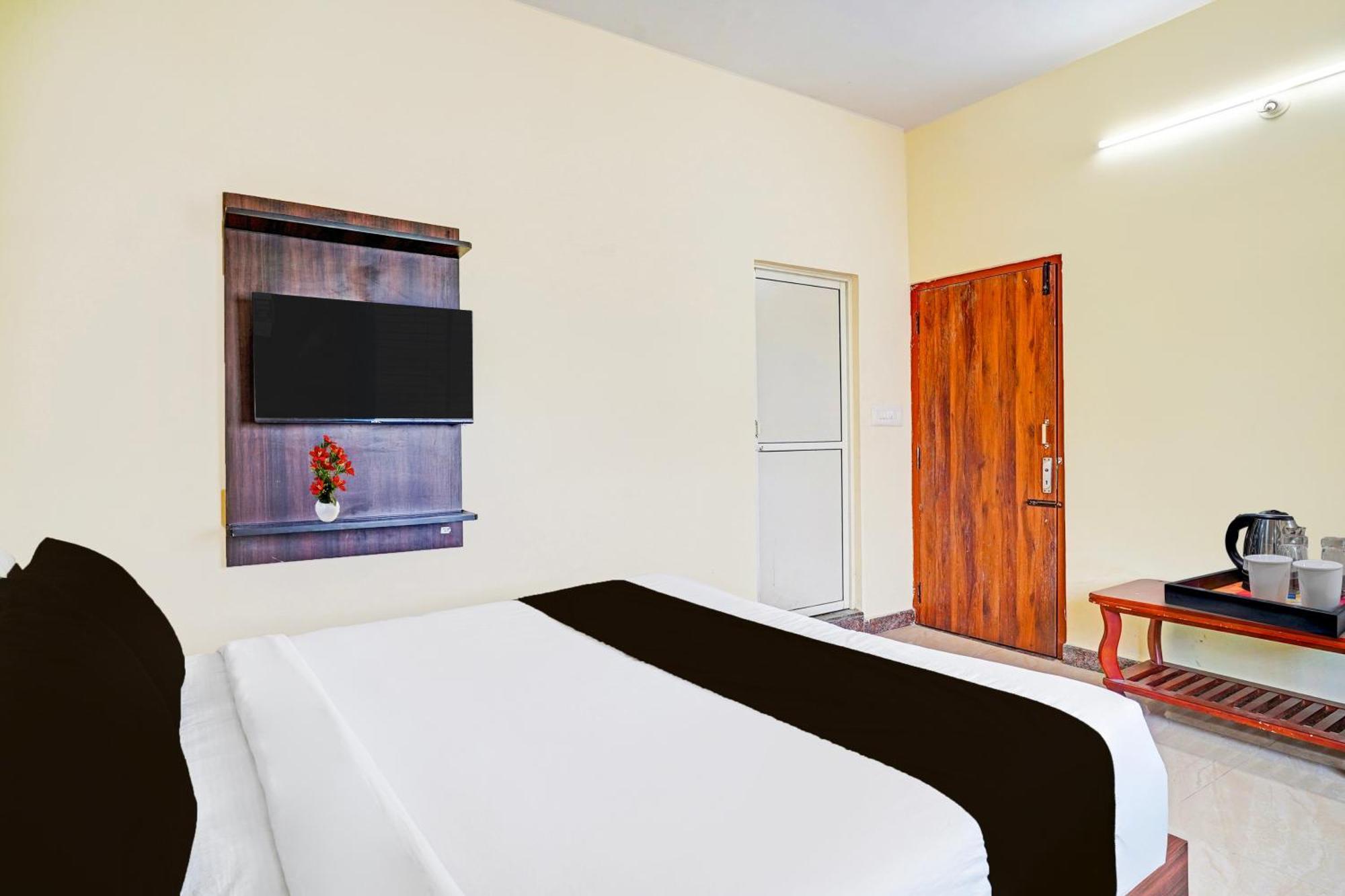 Super Hotel O Srigandhakavalu Formerly Chamundeshwari Lodging Jālahalli Buitenkant foto