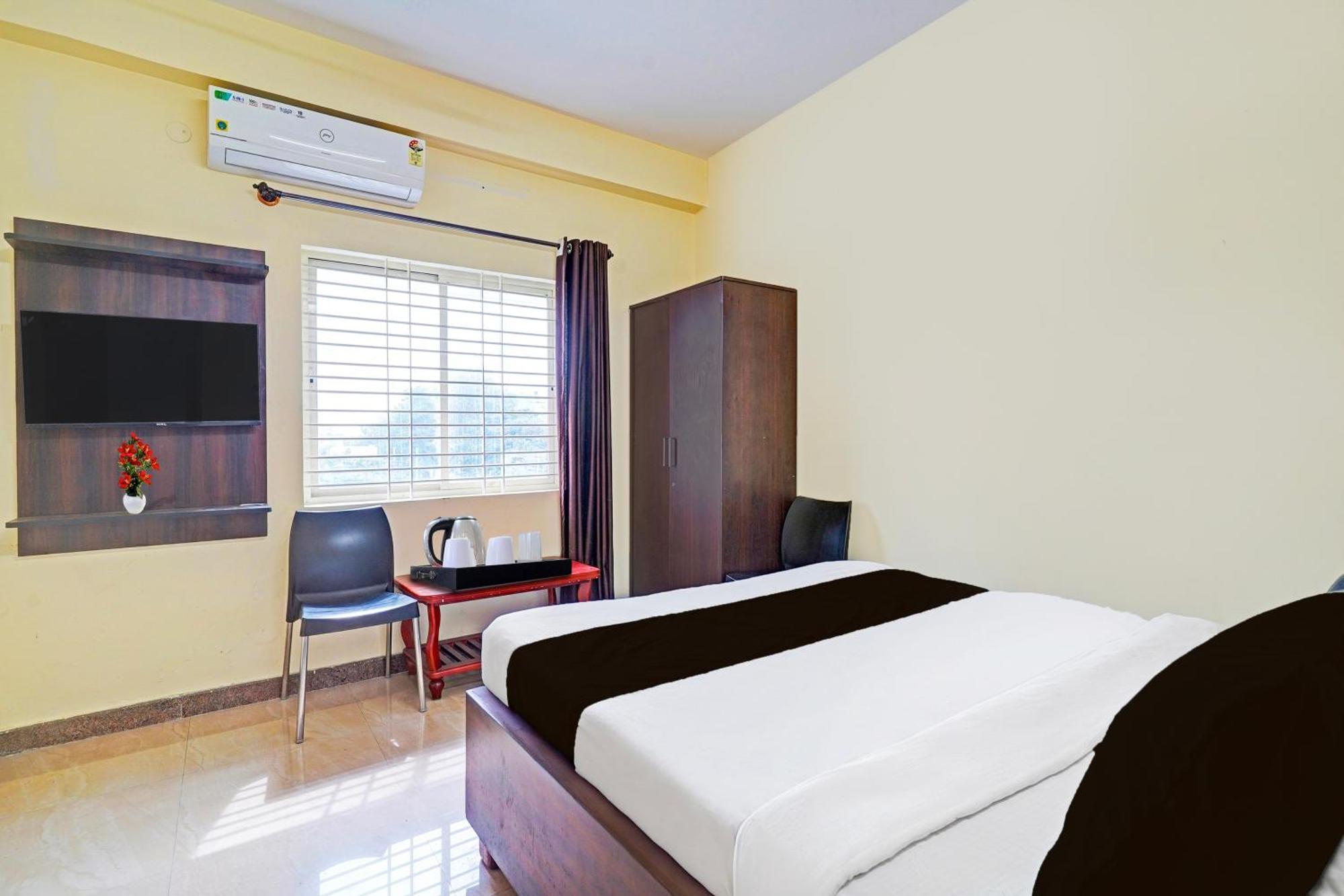 Super Hotel O Srigandhakavalu Formerly Chamundeshwari Lodging Jālahalli Buitenkant foto